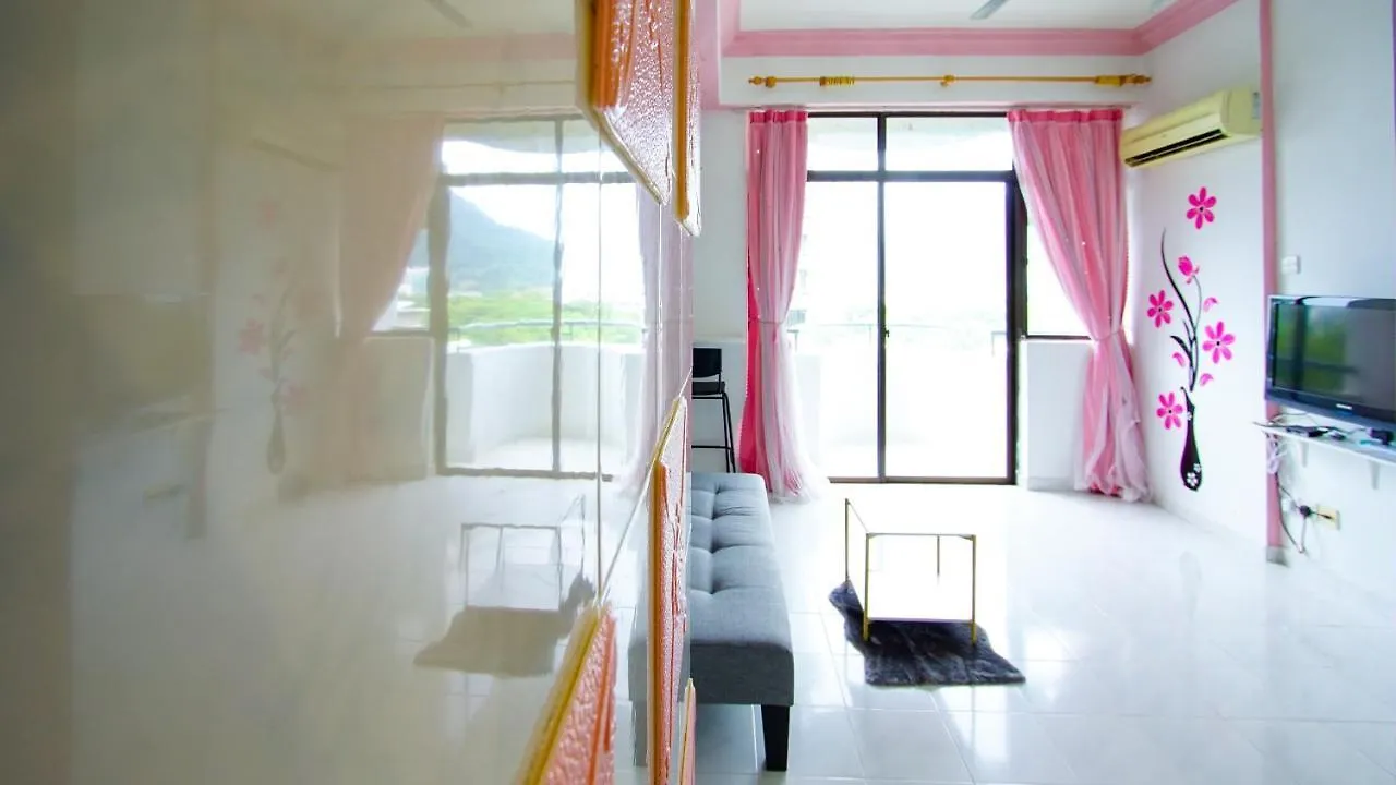Sakura Home Batu Feringgi